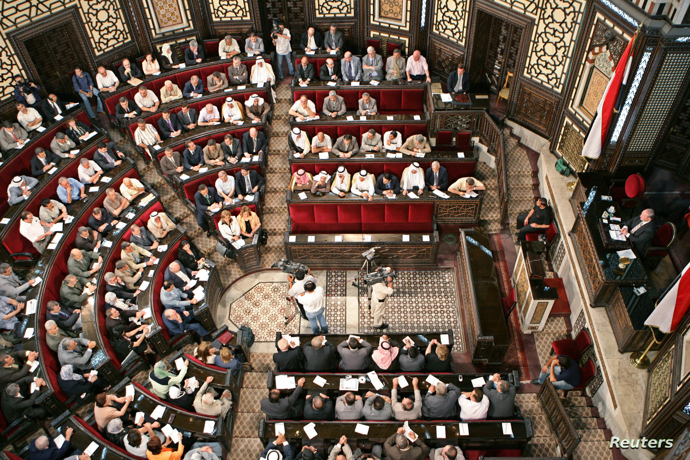 مجلس الشعب يرفع الحصانة عن عضو وسط عدة طلبات لملاحقة عدة أعضاء فيه
