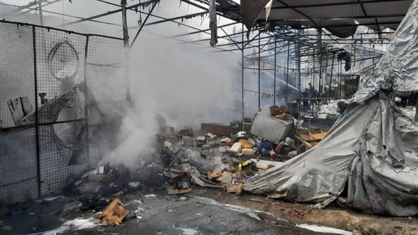 أضرار مادية باندلاع حريق في أحد المعامل في دمشق