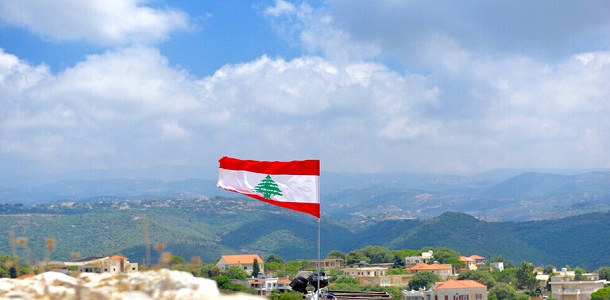  الجيش اللبناني يعلن منع دخول 1300 سورياَ الى لبنان بطريقة غير شرعية