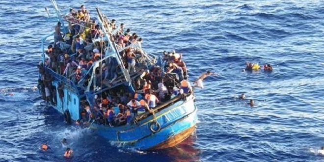 قبرص توقف قارب يحمل عشرات المهاجرين بينهم سوريون وتمنعه من الدخول