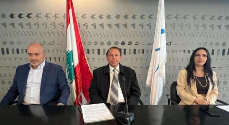 وزير لبناني يهدد بفتح المنافذ البحرية لتكون وسيلة ضغط لإعادة النازحين لبلدهم