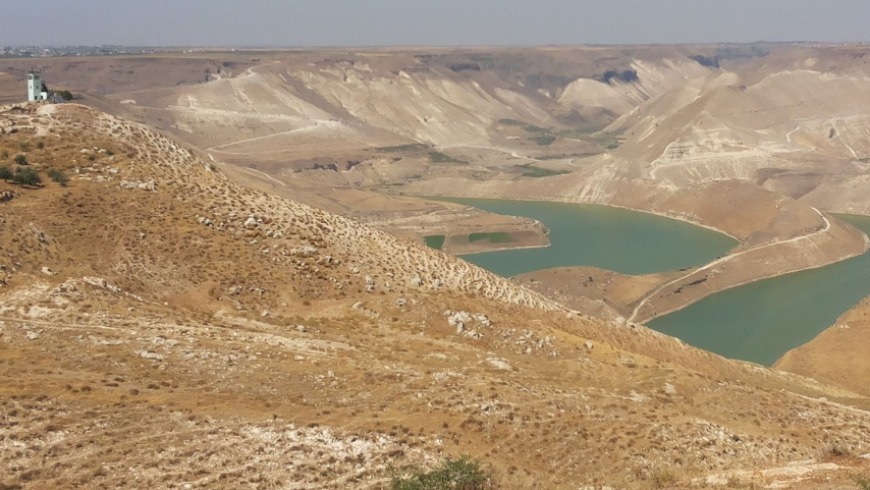 الاردن يفرج عن أربعة صيادي اسماك سوريين اعتقلهم قرب الشريط الحدودي